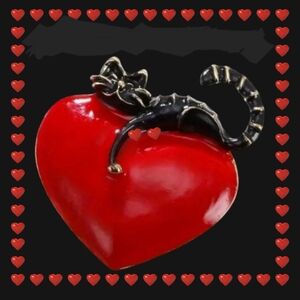 BETSEY JOHNSON WHIMSICAL " CAT IN LOVE " BROOCH NWOT